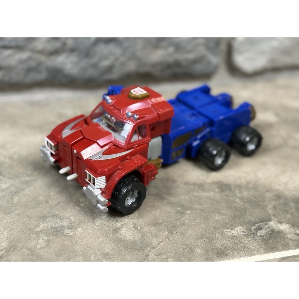 Vintage 2002 Transformers Armada Super Class Optimus Prime Cab Section Only